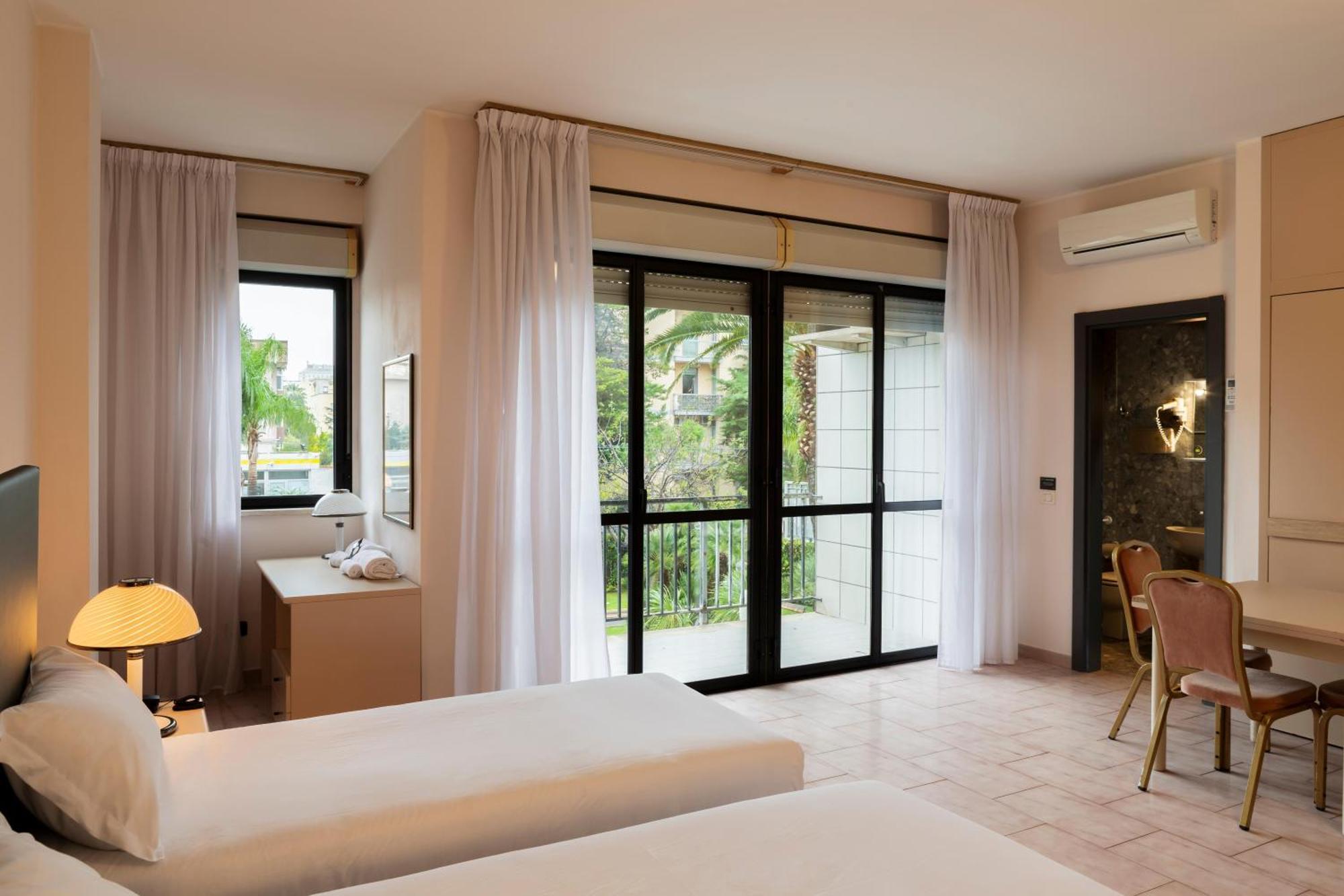 B&B Hotel Bari Rondo Exterior photo